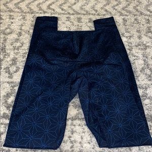 Lululemon patterned wunder under